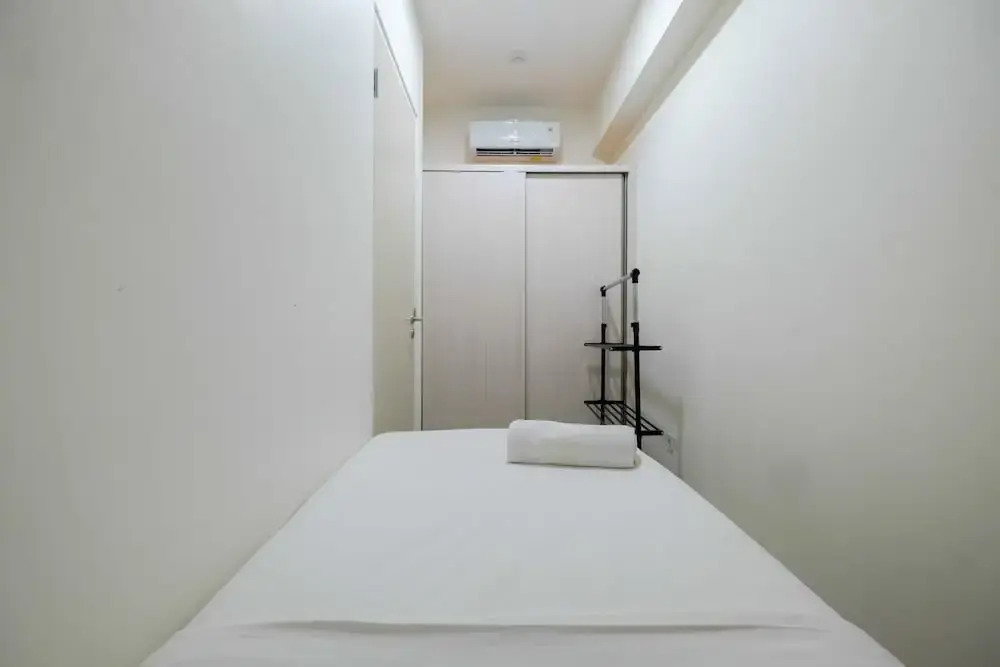 Бекаси: Comfy and Modern 2BR Grand Kamala Lagoon Apartment