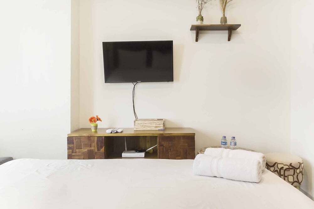 Бекаси: Scenic and Comfy Studio Grand Kamala Lagoon Apartment