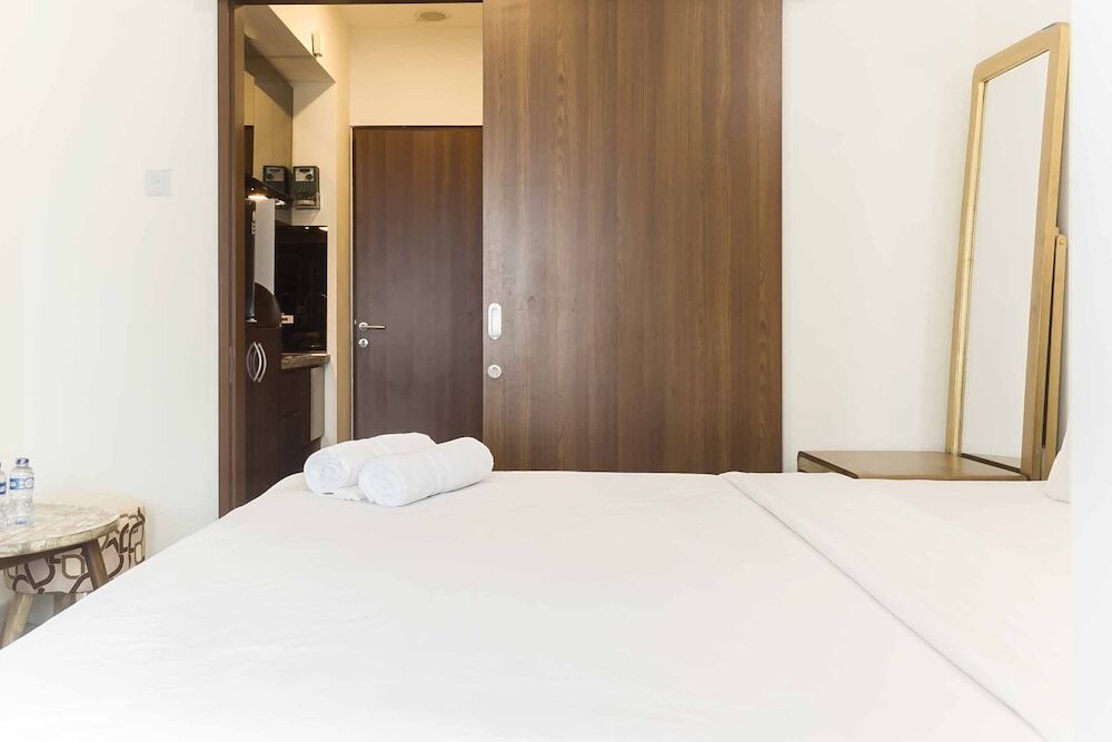 Бекаси: Scenic and Comfy Studio Grand Kamala Lagoon Apartment