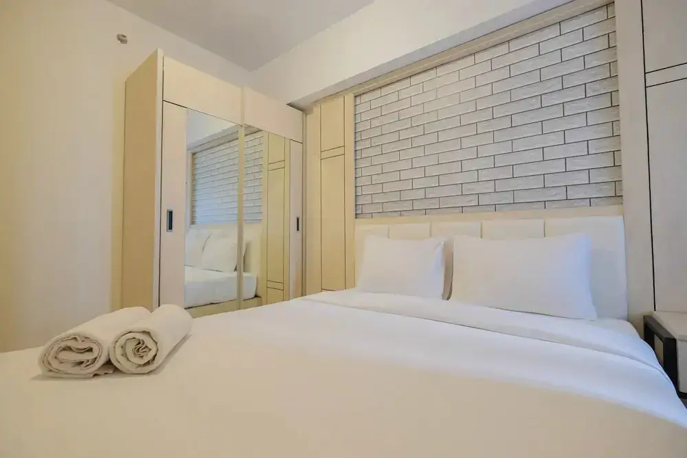 Бекаси: Spacious 2BR Apartment at The Springlake Summarecon Bekasi