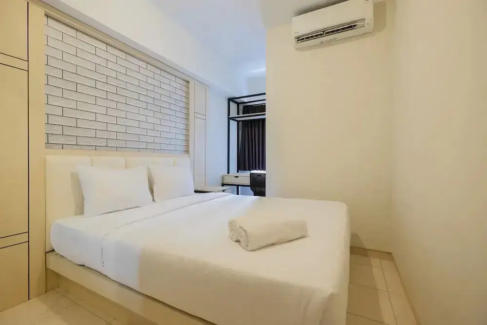 Бекаси: Spacious 2BR Apartment at The Springlake Summarecon Bekasi