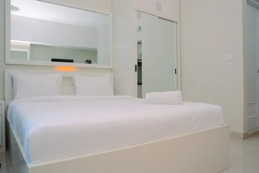 Бекаси: Studio Apartment at The Springlake View Summarecon with Mall View