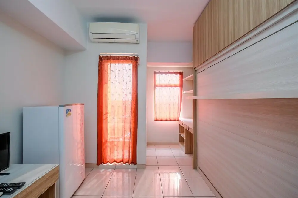 Бекаси: Simple and Comfy Studio at Springlake Summarecon Bekasi Apartment