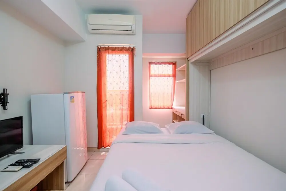 Бекаси: Simple and Comfy Studio at Springlake Summarecon Bekasi Apartment