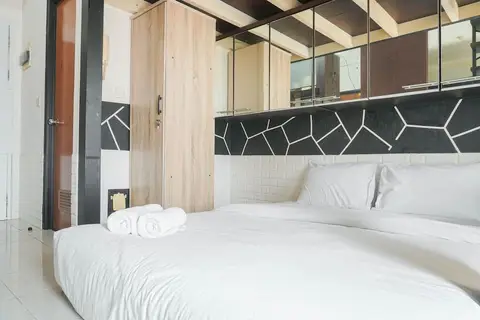 Unique and Classy Studio Room at Maple Park Sunter Apartment — фото 1