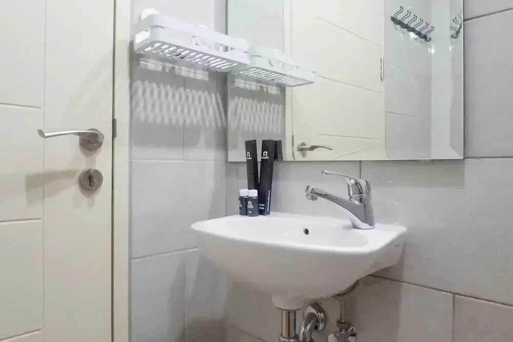 Сурабая: Delightful Luxurious Studio Apartment Connected to Pakuwon Mall at Supermall Mansion
