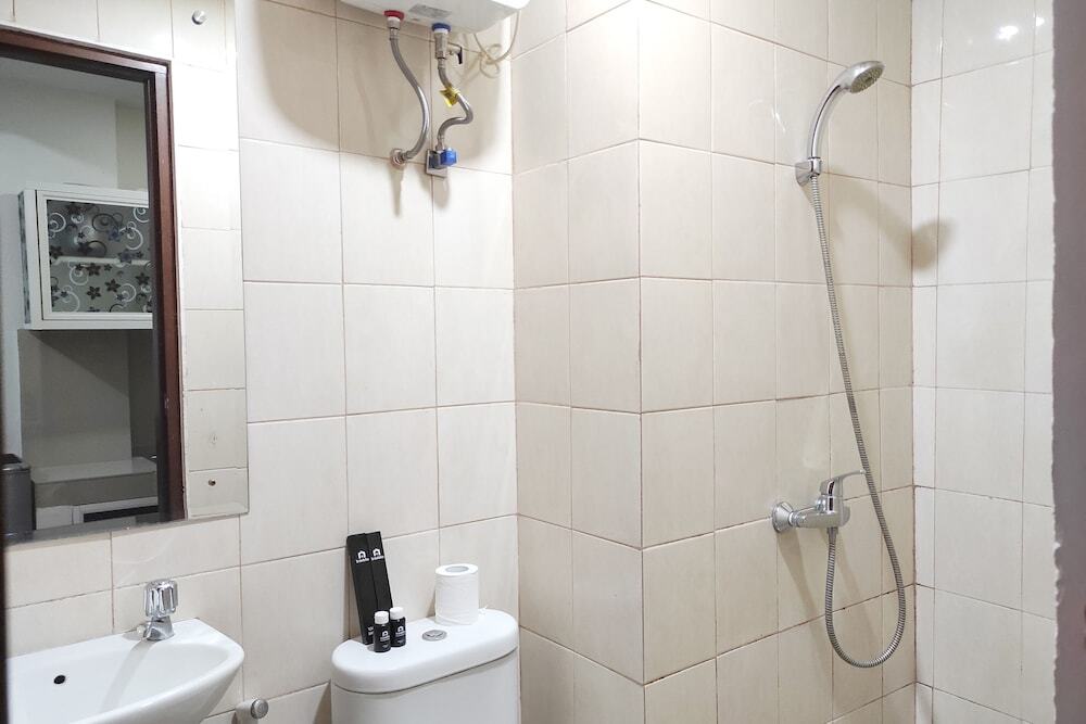 Макассар: Great Choice Studio at Vida View Apartment