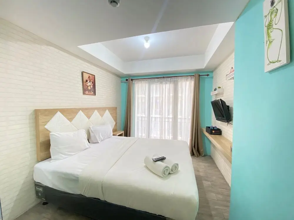 Бандунг: Modern and Comfy Studio Room at Grand Asia Afrika Apartment