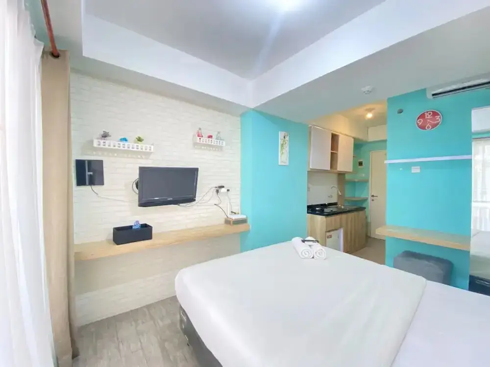 Бандунг: Modern and Comfy Studio Room at Grand Asia Afrika Apartment