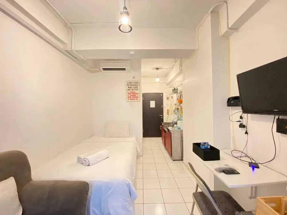 Бандунг: Cozy Studio Room at Grand Asia Afrika Apartment