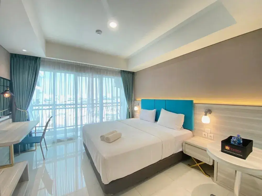 Бандунг: Modern and Spacious Studio Room at Green Kosambi Apartment