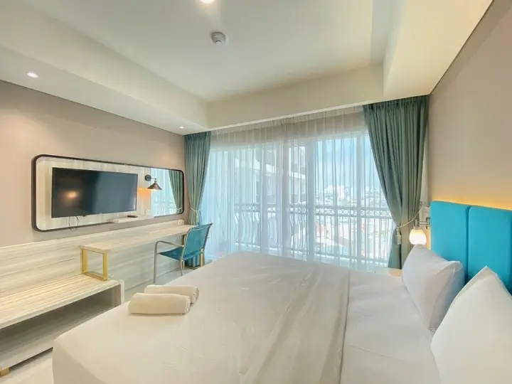 Бандунг: Modern and Spacious Studio Room at Green Kosambi Apartment
