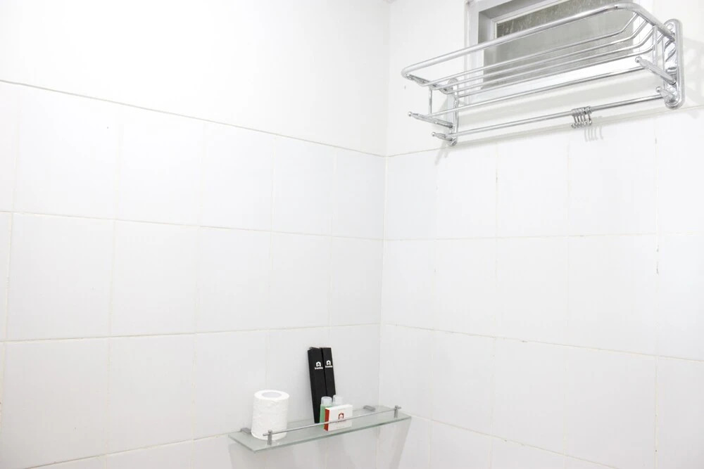 Бандунг: Minimalist Studio Apartment at The Suite @Metro