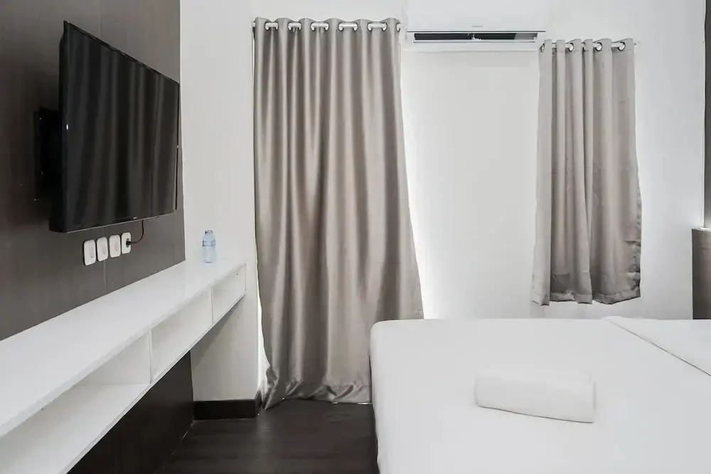 Южный Тангеранг: Brand New Modern and Cozy Studio at Easton Park Apartment