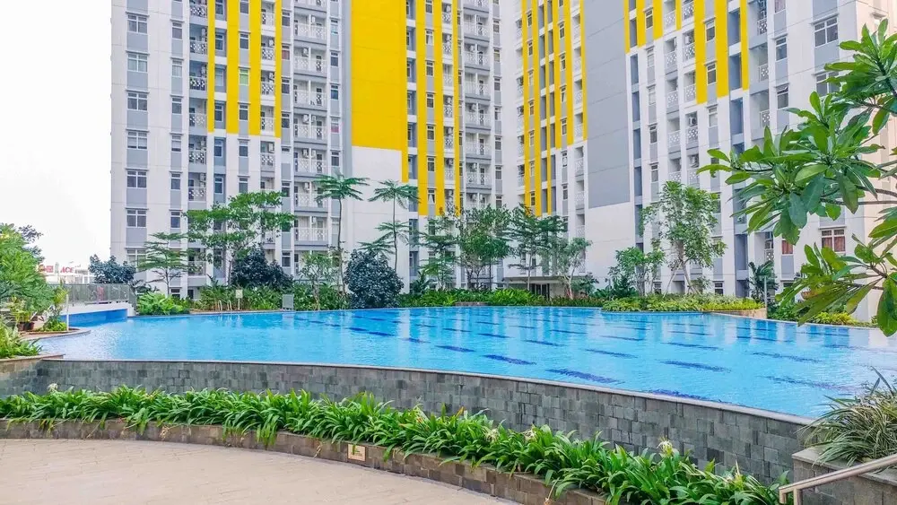 Бекаси: Modern Studio with Great Lake View at Springlake Summarecon Apartment