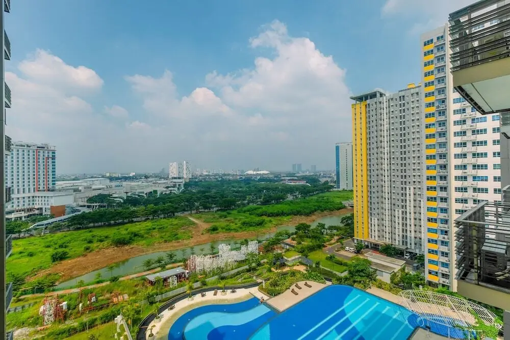 Бекаси: Pool View Studio Apartment @ Springlake Summarecon Bekasi