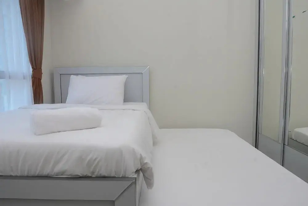 Бекаси: Elegant and Comfy Studio at Springlake Summarecon Apartment