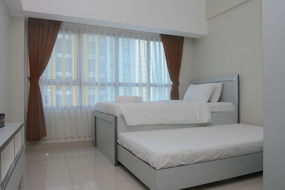 Бекаси: Elegant and Comfy Studio at Springlake Summarecon Apartment
