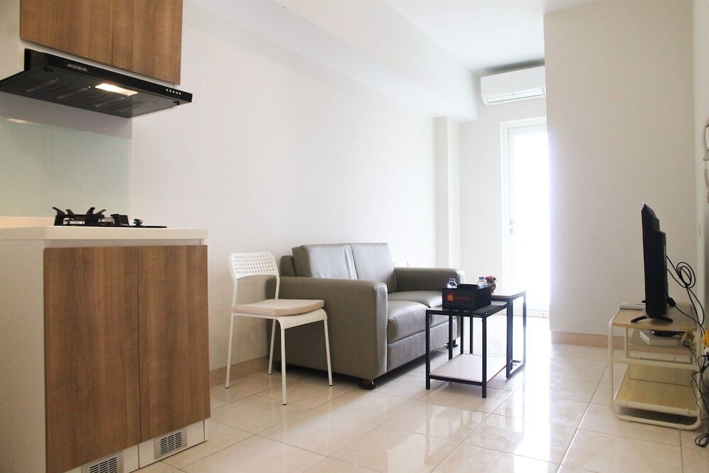 Бекаси: Modern Design 2BR The Springlake Summarecon Apartment