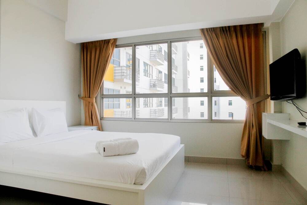 Бекаси: Homey Studio at Springlake Summarecon Bekasi Apartment