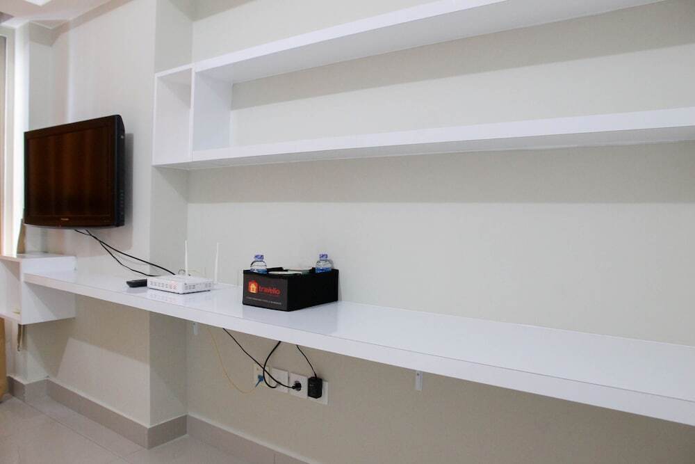 Бекаси: Homey Studio at Springlake Summarecon Bekasi Apartment