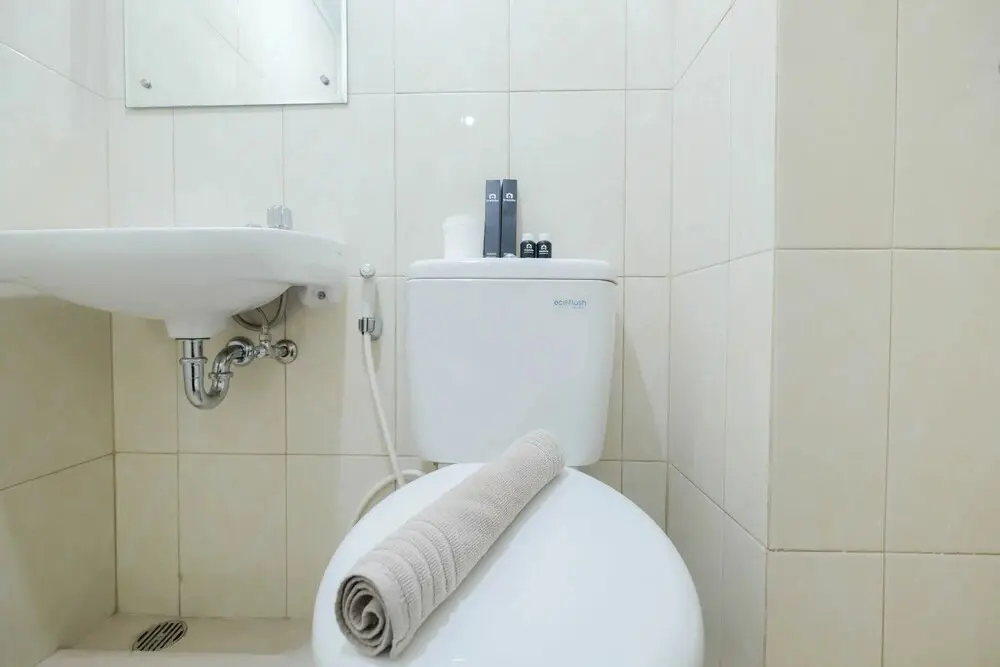 Бекаси: Minimalist 2BR Apartment The Springlake Summarecon