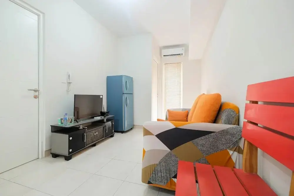 Бекаси: Minimalist 2BR Apartment The Springlake Summarecon