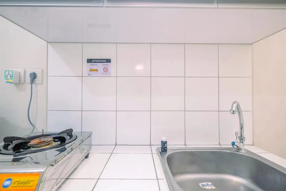 Бекаси: Simply Good Studio Room at Springlake Summarecon Apartment