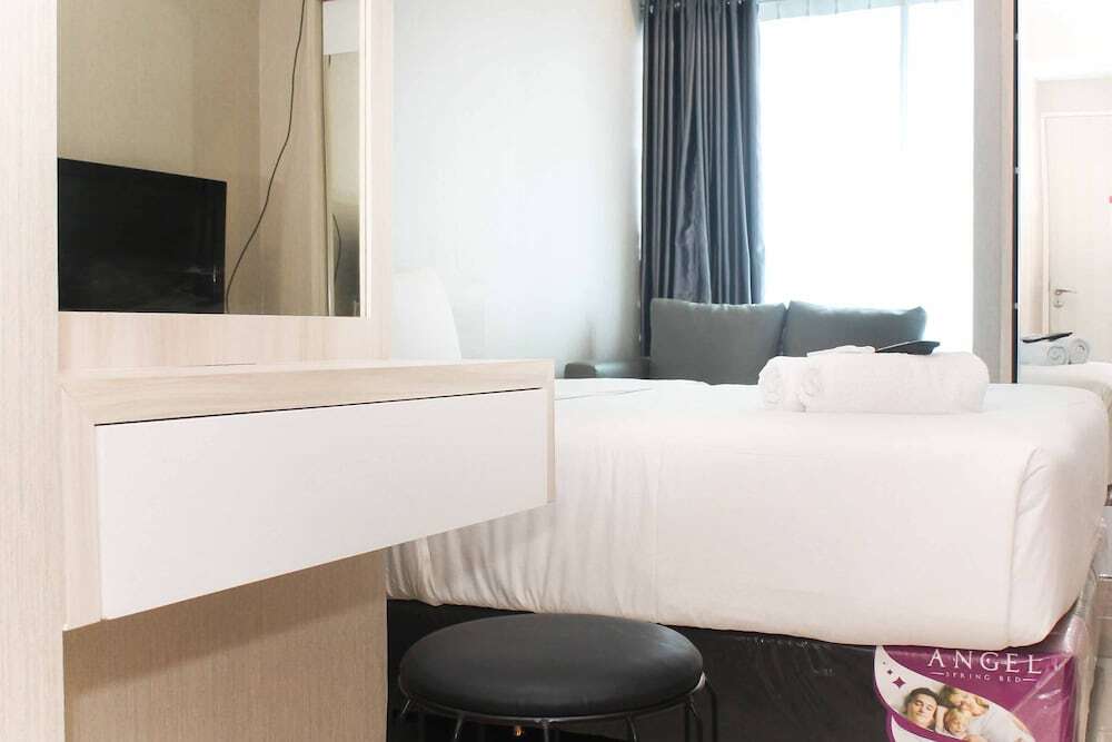 Бекаси: Comfortable Studio at Grand Kamala Lagoon near Mall Apartment