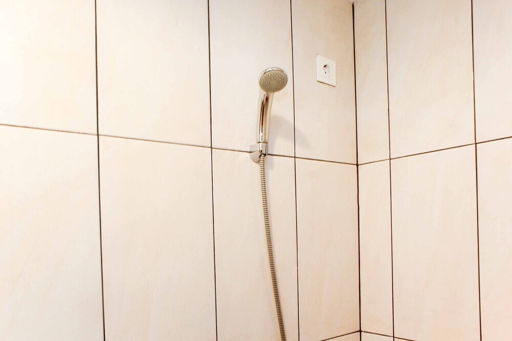 Бекаси: Comfortable Studio at Grand Kamala Lagoon near Mall Apartment