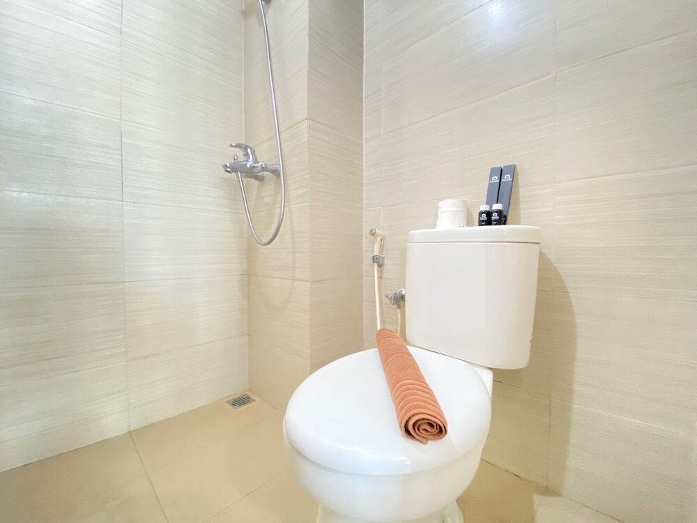 Бандунг: Modern & Comfy 2BR Apartment at Gateway Pasteur