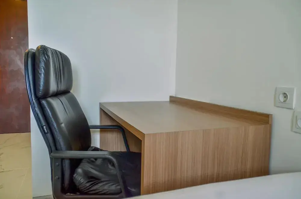 Legok: Fully Furnished with Modern Design Studio Sky House BSD Apartment