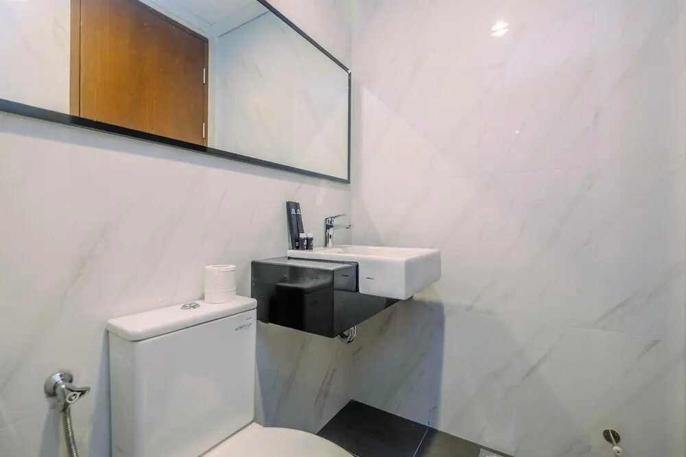 Джакарта: Fabulous Studio Apartment at The Newton Ciputra World 2
