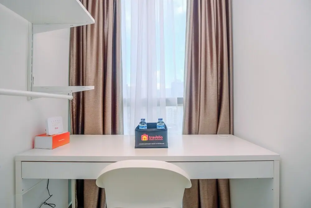 Джакарта: Fabulous Studio Apartment at The Newton Ciputra World 2