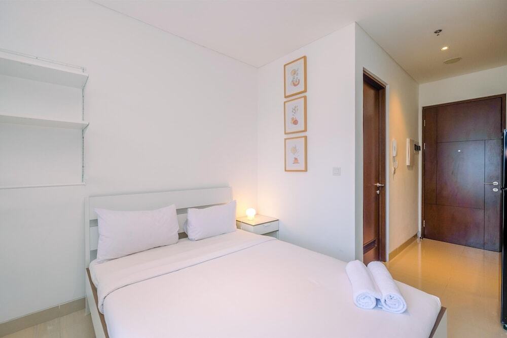 Джакарта: Great Deal Studio Apartment at The Newton Ciputra World 2