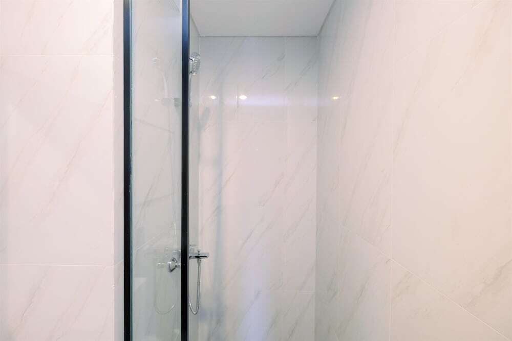 Джакарта: Great Deal Studio Apartment at The Newton Ciputra World 2
