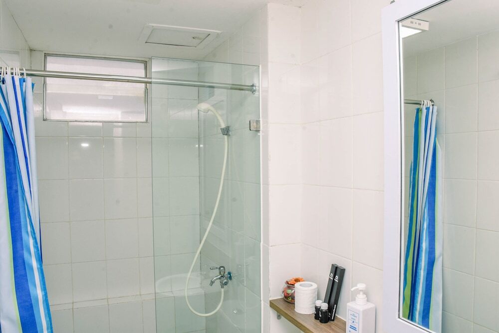 Джакарта: Spacious and Comfortable 2BR at Bassura City Apartment near Mall