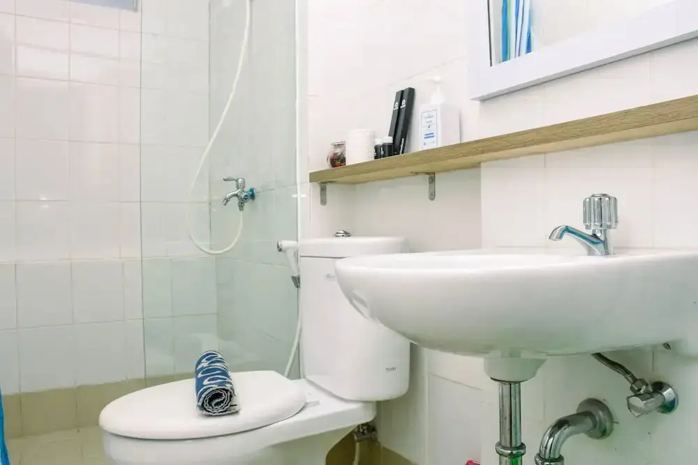 Джакарта: Spacious and Comfortable 2BR at Bassura City Apartment near Mall