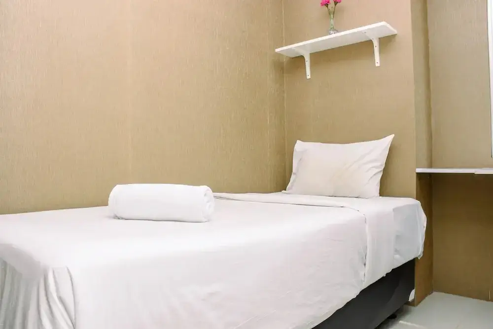 Spacious and Comfortable 2BR at Bassura City Apartment near Mall — фото 1