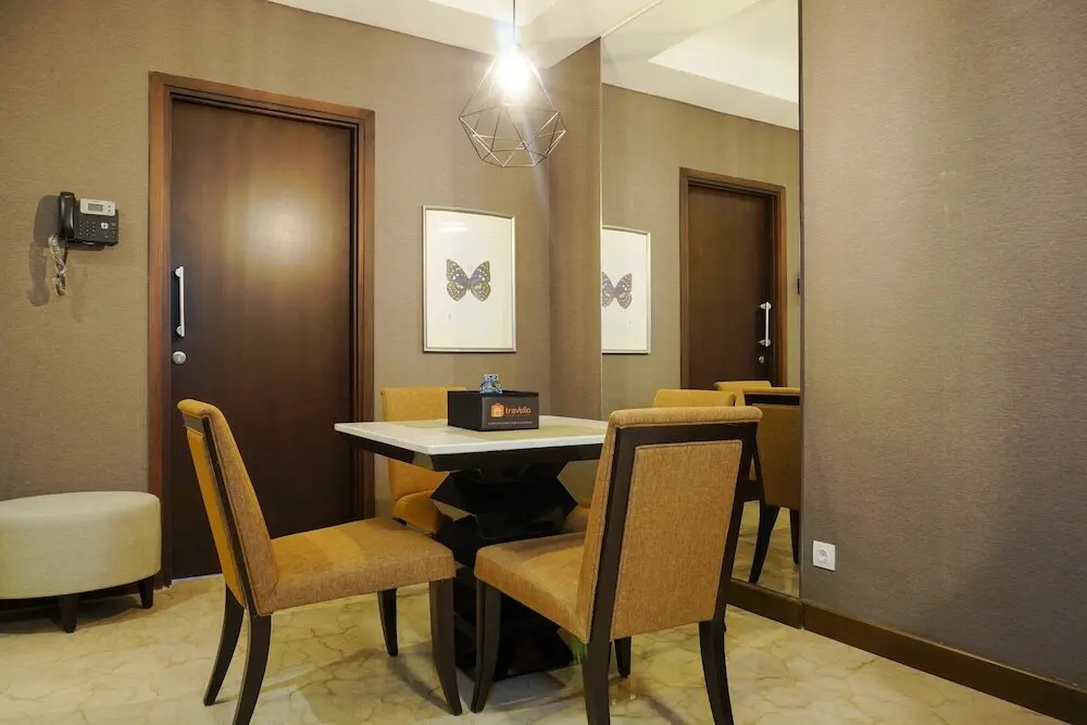 Джакарта: Luxurious 1BR @ L'Avenue Apartment near Sampoerna Universitas