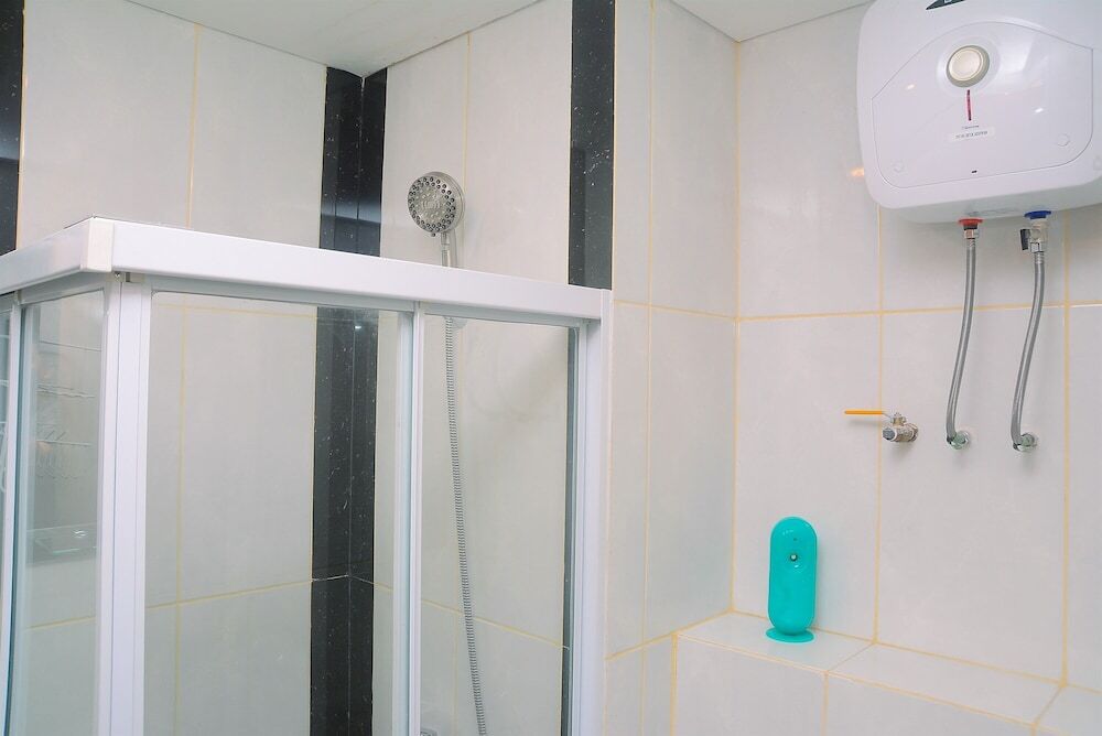 Бекаси: Cozy and Simple Living 1BR Grand Kamala Lagoon Apartment
