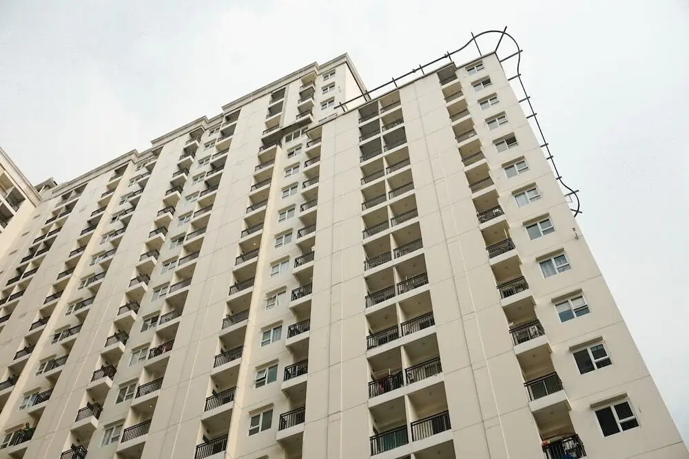 Депок: Minimalist and Stylish 2BR Cinere Resort Apartment
