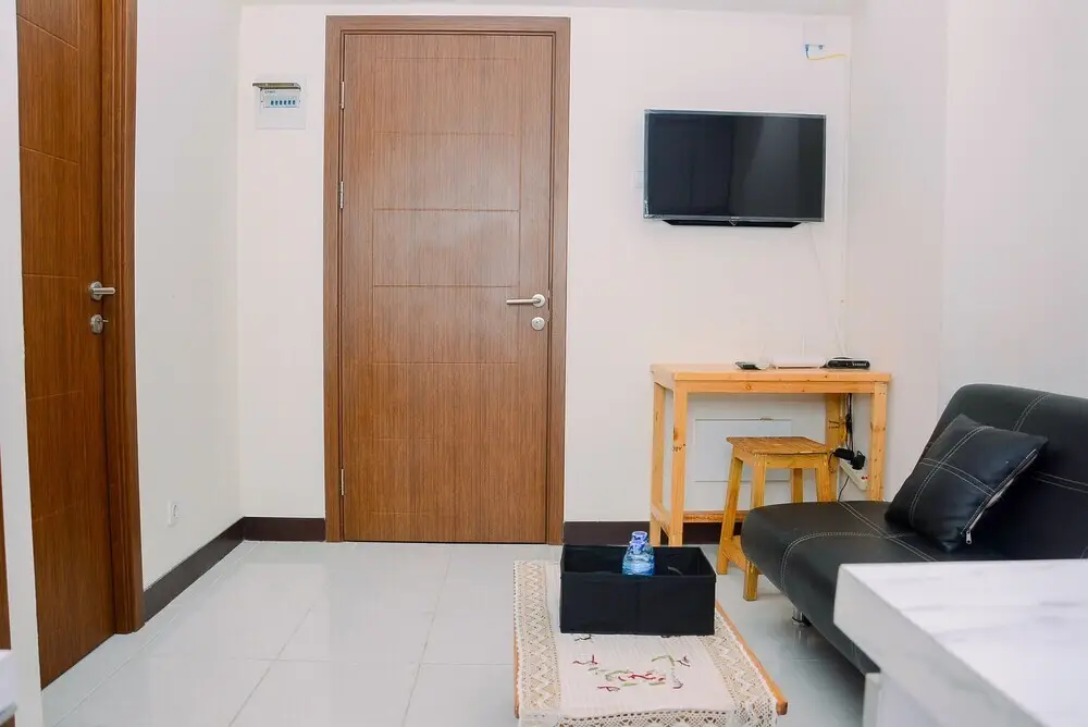 Депок: Minimalist and Stylish 2BR Cinere Resort Apartment
