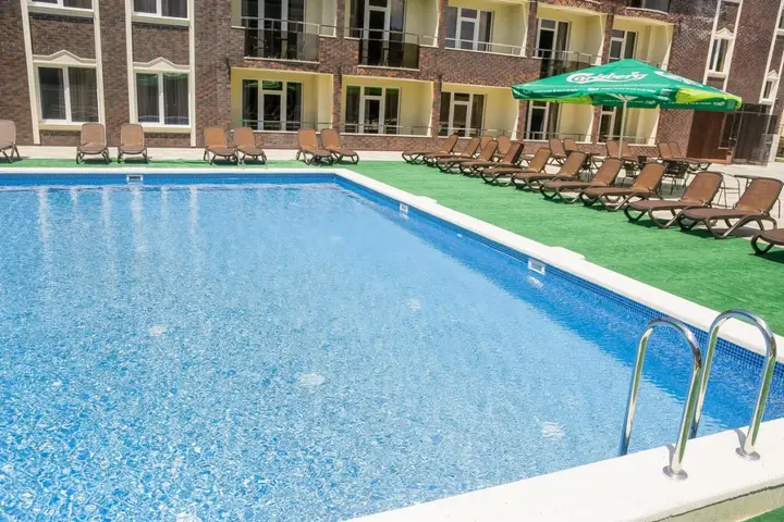 Анапа: Отель Эмеральдика Family Beach Hotel