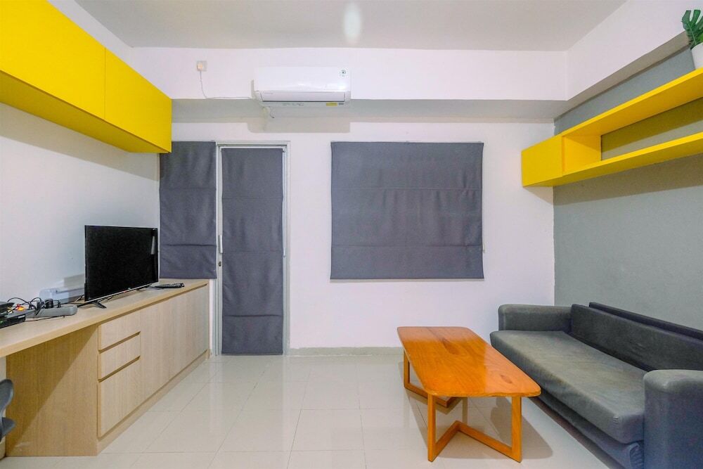 Депок: Warm and Cozy Studio Park View Condominium Apartment