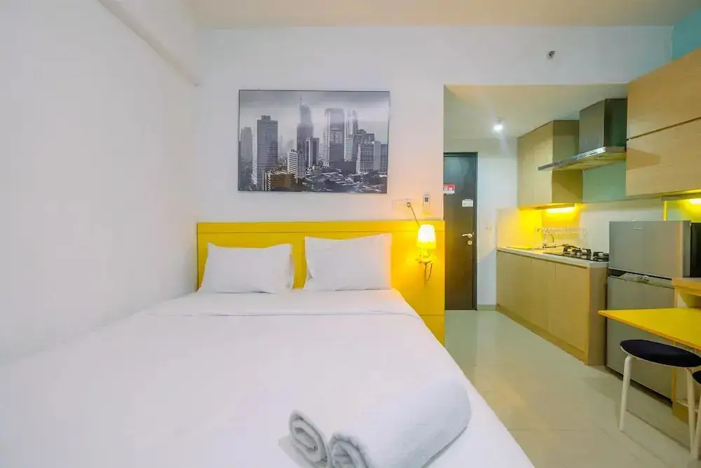 Депок: Warm and Cozy Studio Park View Condominium Apartment