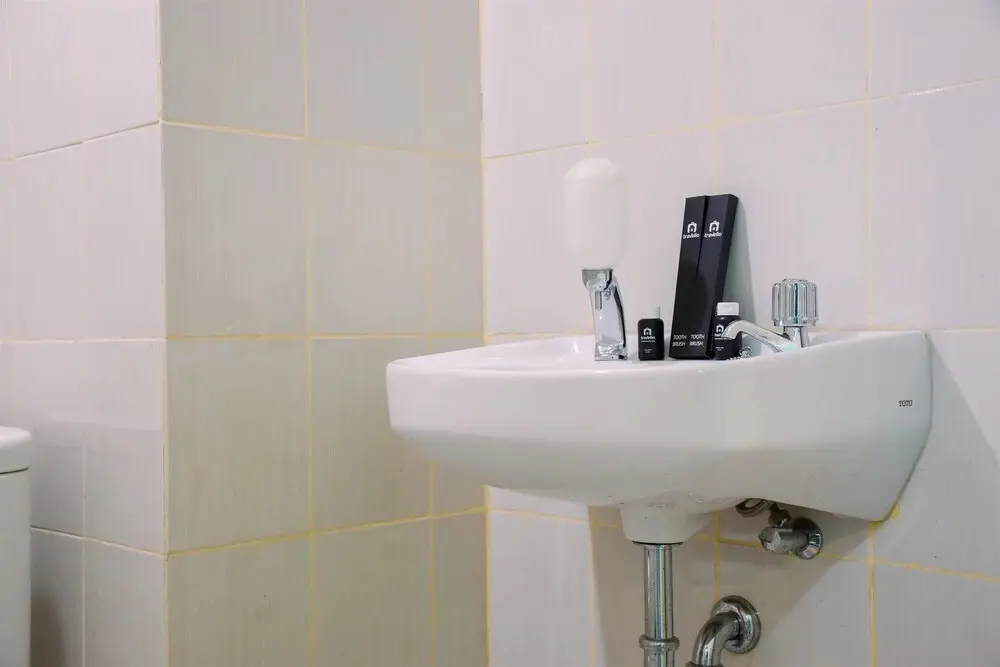 Джакарта: Brand New and Stylist Studio Room at Amethyst Apartment