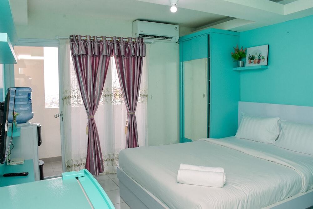 Джакарта: Brand New and Stylist Studio Room at Amethyst Apartment