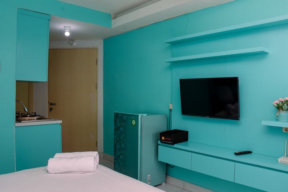 Джакарта: Brand New and Stylist Studio Room at Amethyst Apartment