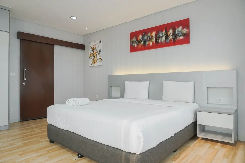 Scenic and Spacious 1BR Apartment L'Avenue Pancoran — фото 1